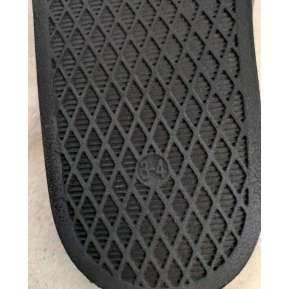 Youth Old Navy Americana Slides - Size 3-4
